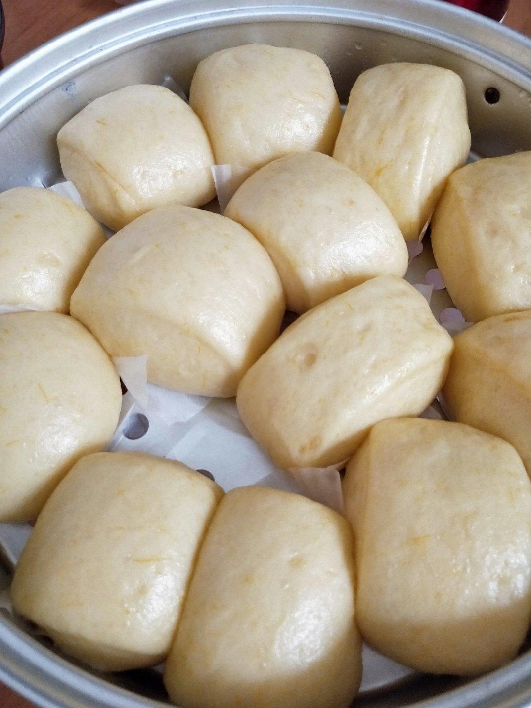 新手也可以--详解如何做出人见人爱、金黄的南瓜馒头