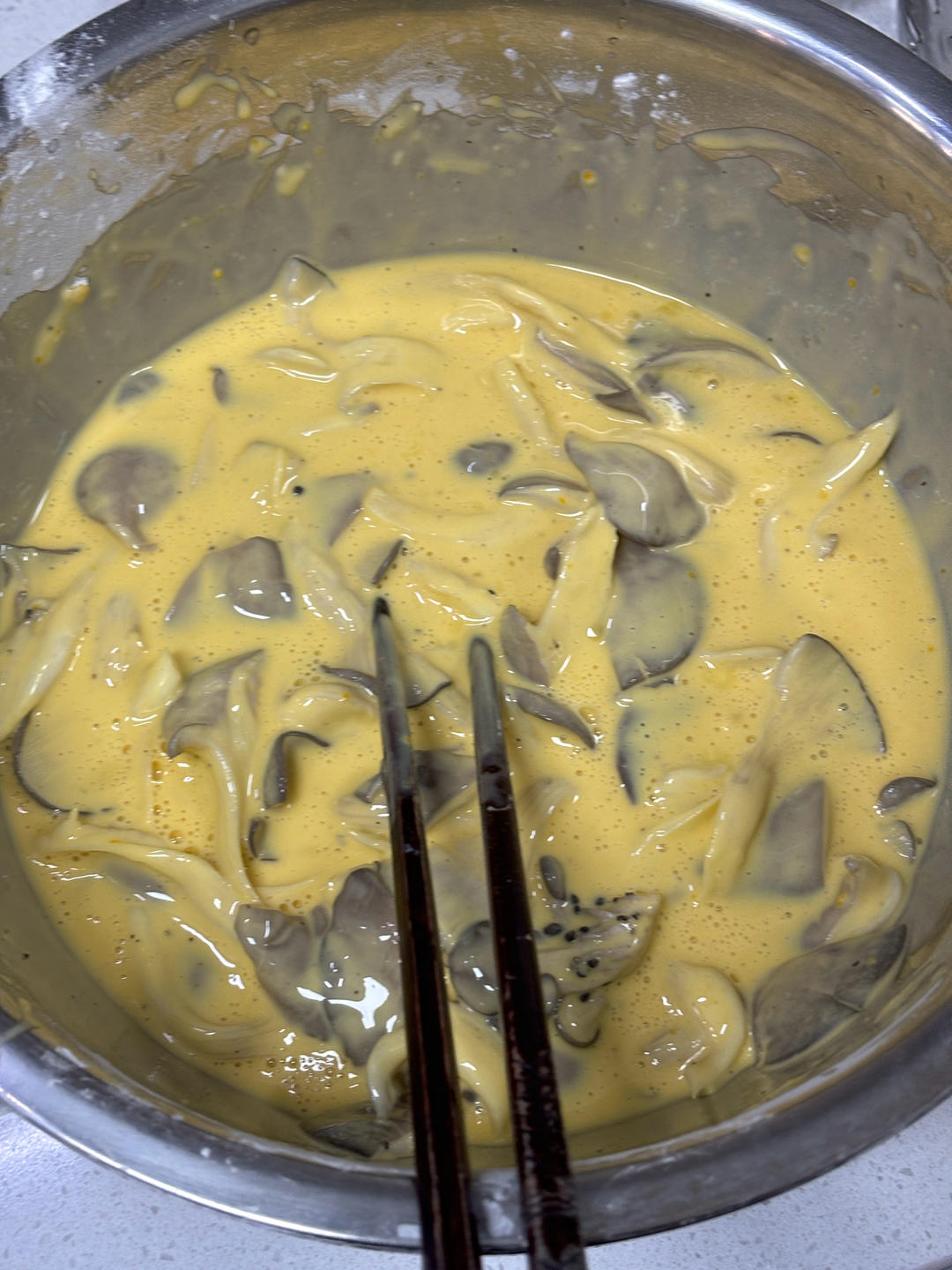 干炸蘑菇（超简单隔餐不软趴做法，香酥到没朋友）