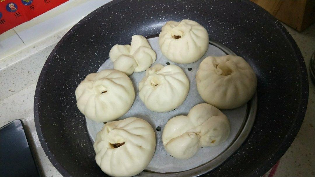 鲜肉笋丁包