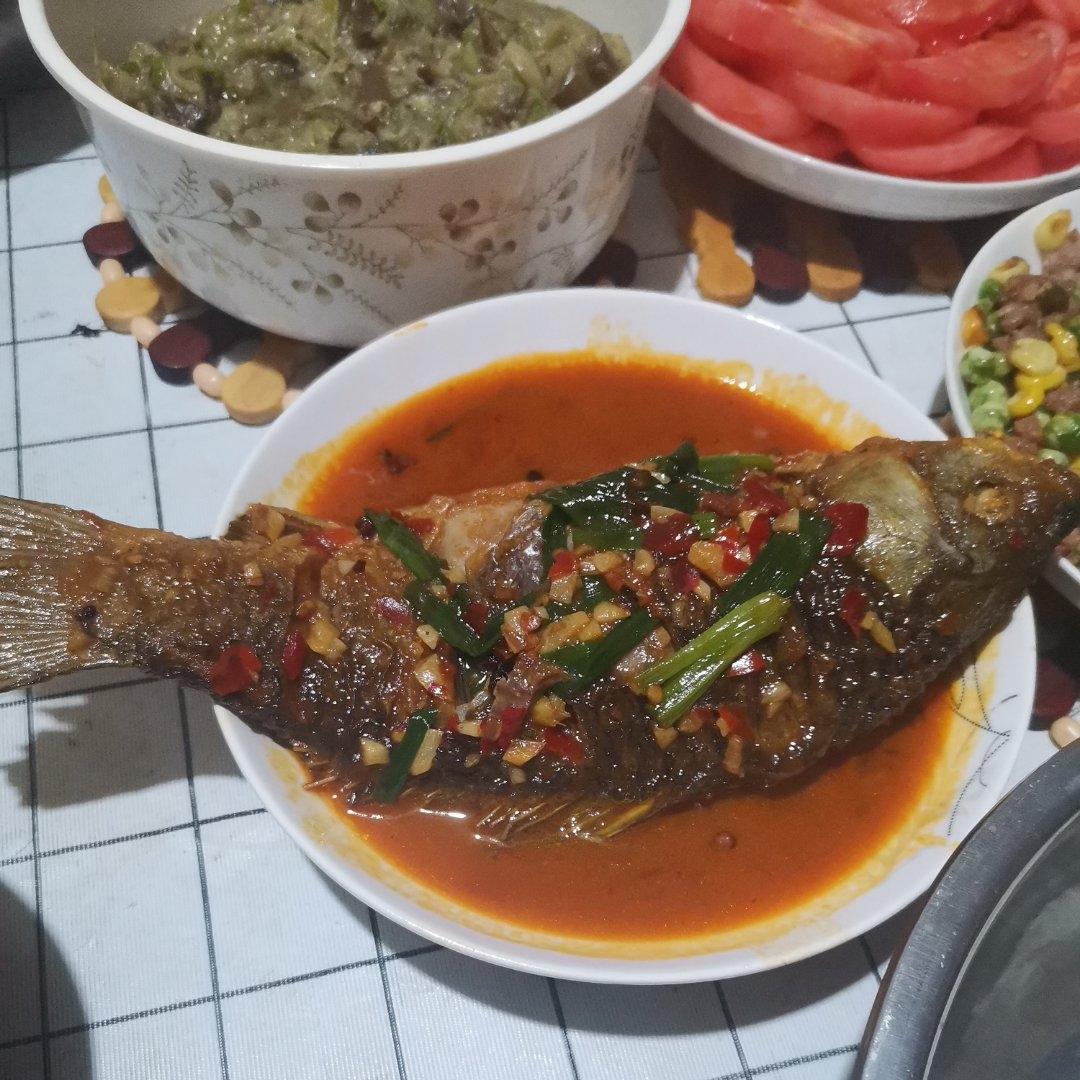 家常红烧鱼