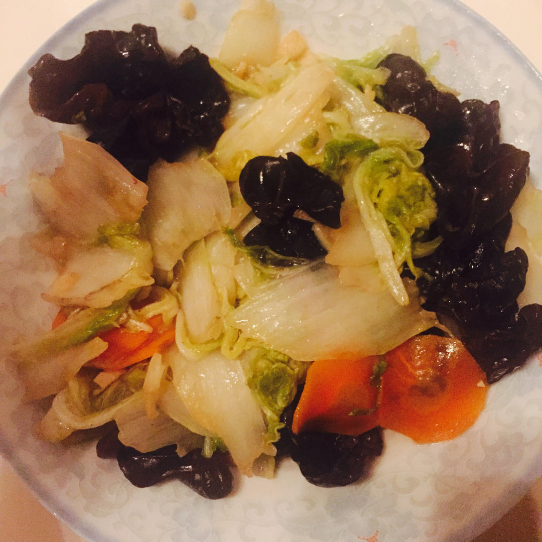 白菜炒木耳