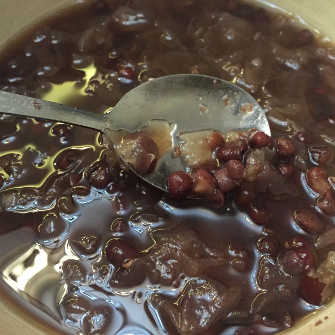 红豆红枣银耳羹
