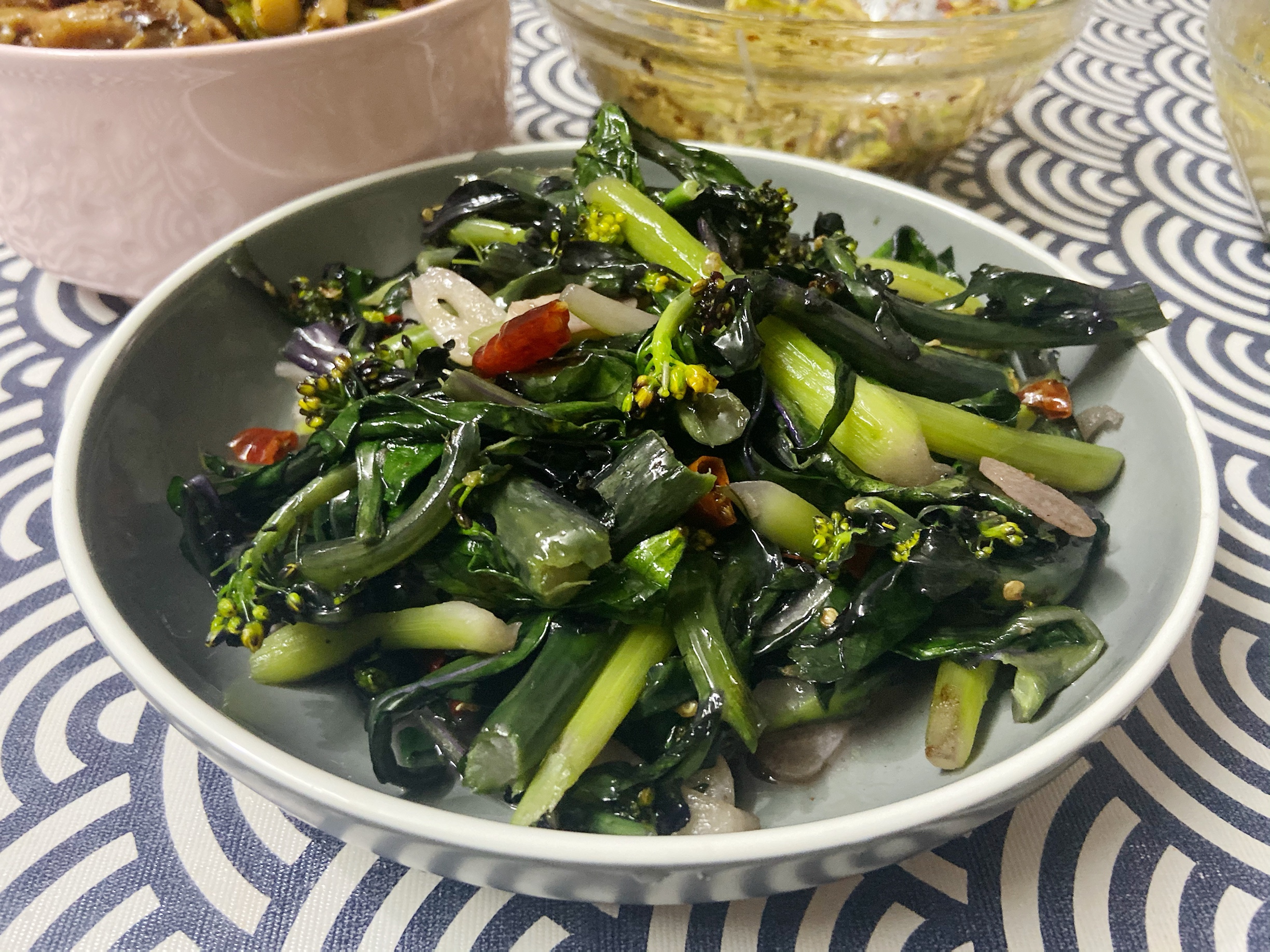 炝炒紫菜苔（传说中的红菜苔）的做法