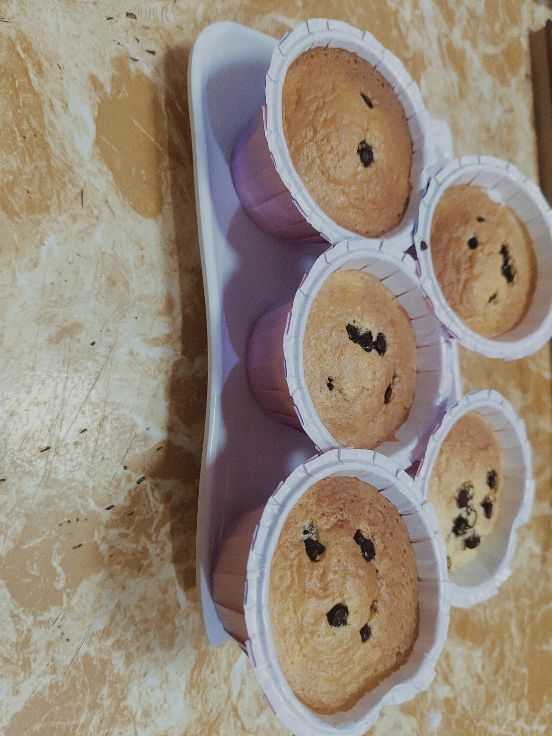 不塌不凹的纸杯戚风蛋糕