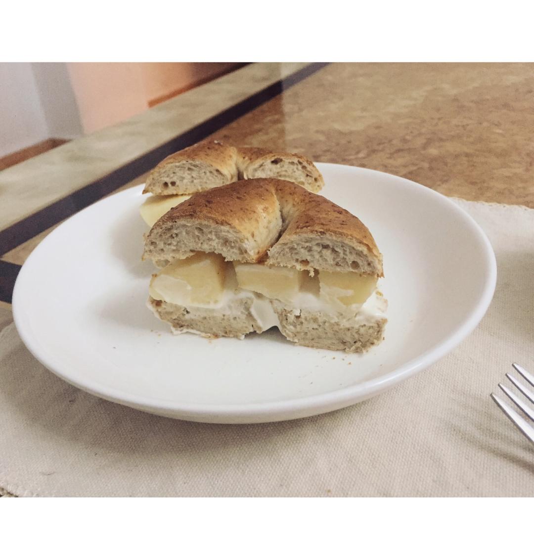 亚麻籽麦麸贝果