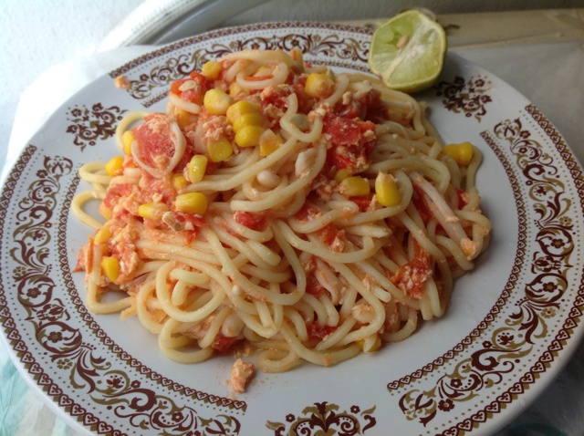 西红柿鸡蛋拌意面