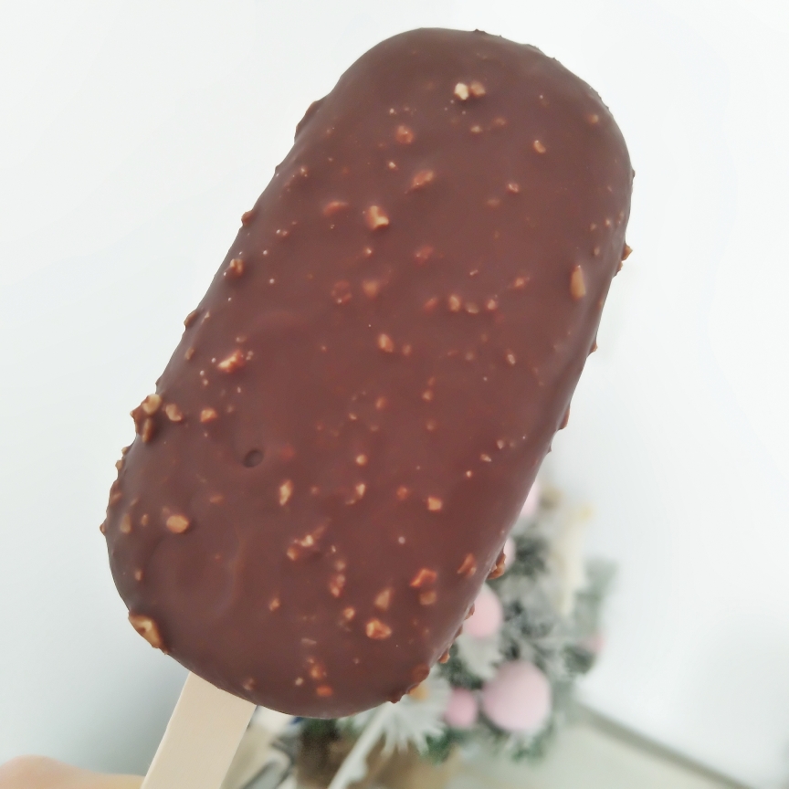 巧克力脆皮冰淇淋(自制梦龙，无蛋版)的做法