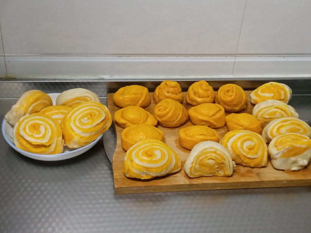 不一样的南瓜金元宝馒头