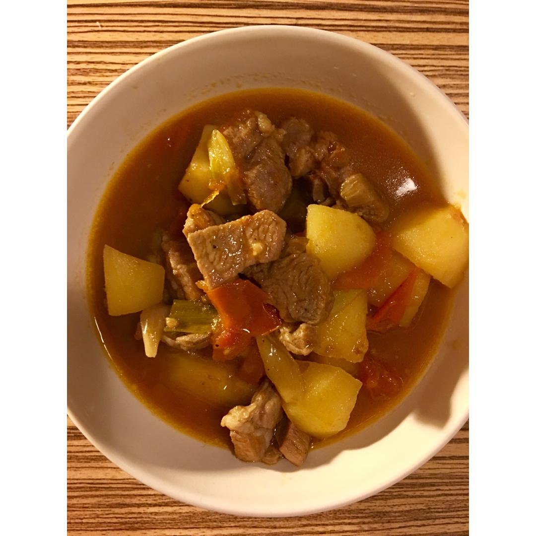 土豆炖牛肉