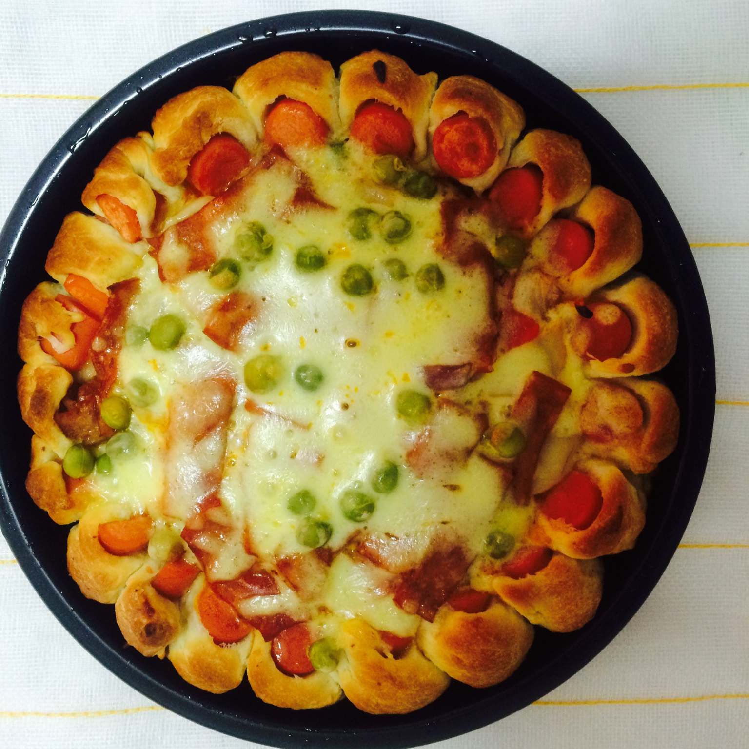 蘑菇火腿心花边比萨