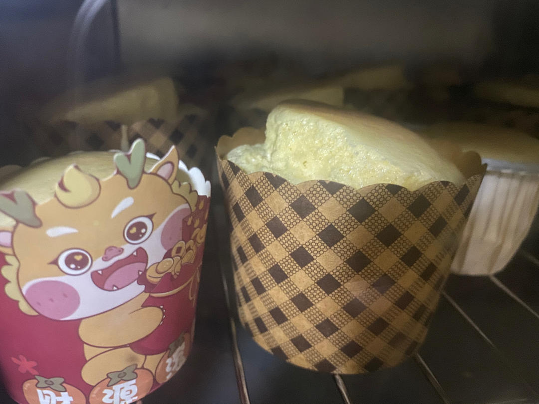 轻乳酪芝士纸杯蛋糕