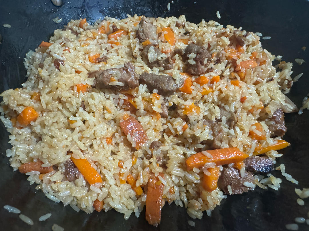 新疆羊排抓饭（出锅后米粒分明的秘密）