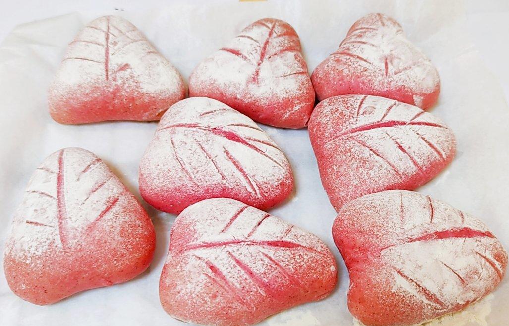 火龙果豆沙面包（一次发酵）