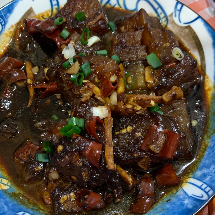 红烧冬瓜最完美做法，不加一滴水，瞬间秒杀红烧肉