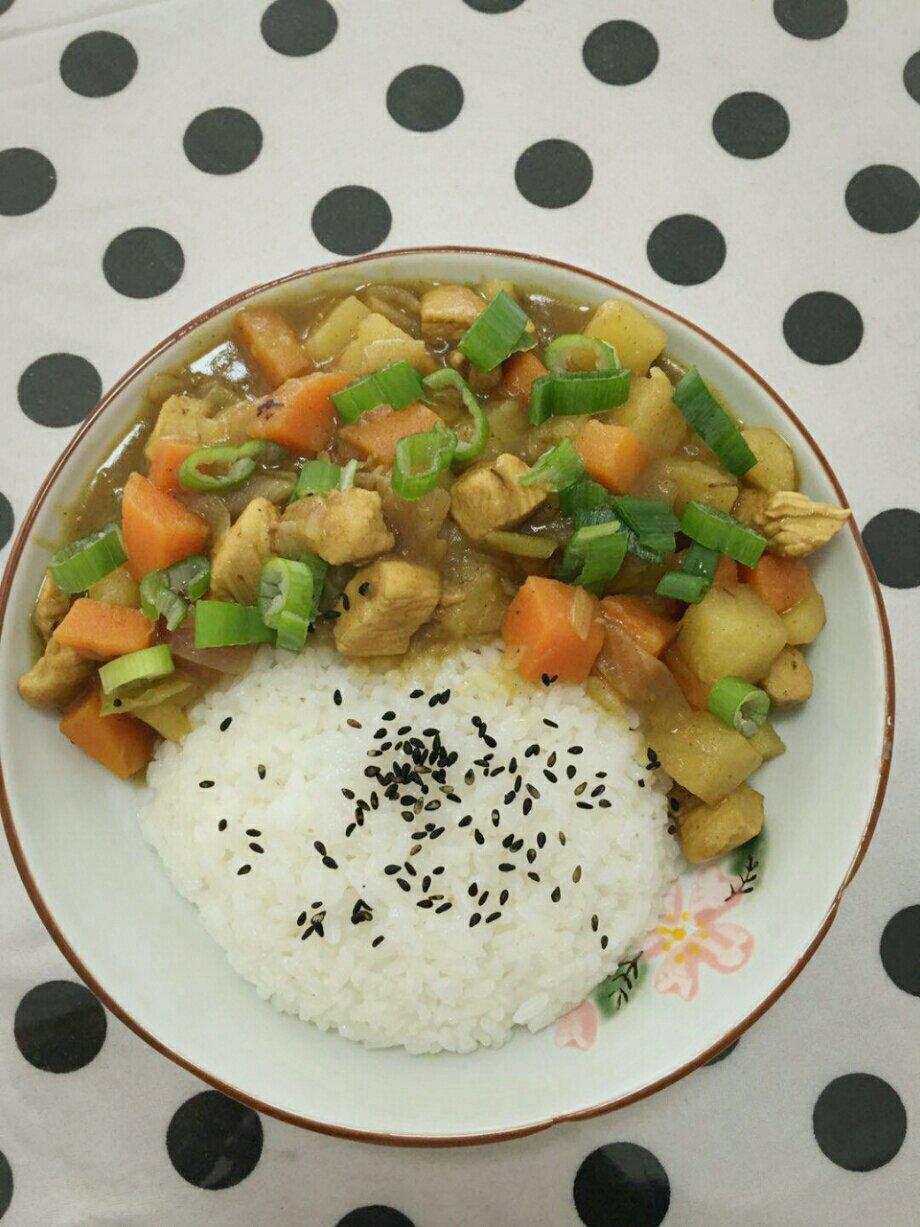 咖喱鸡肉饭