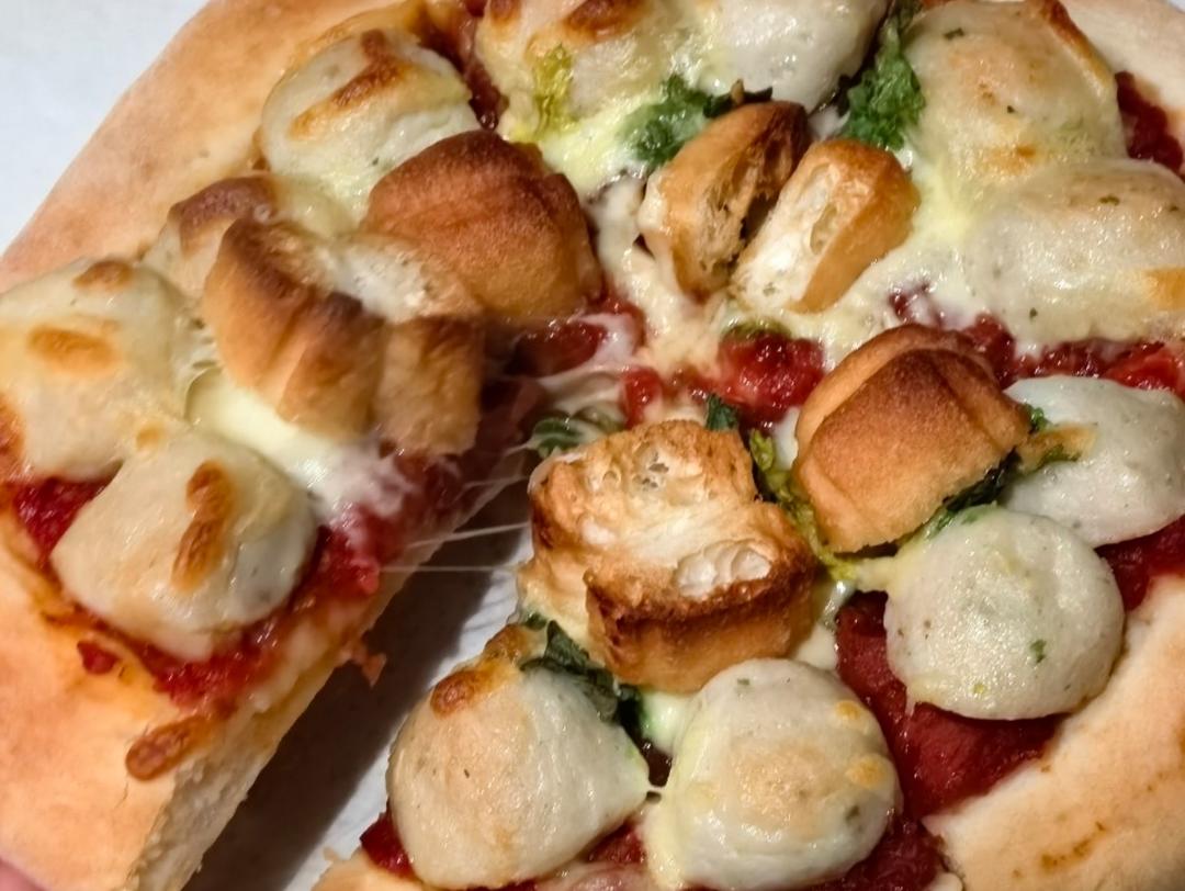 8寸纯手工什锦披萨