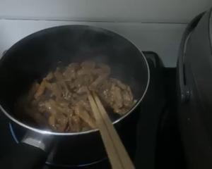 青椒炒牛肉丝的做法 步骤4
