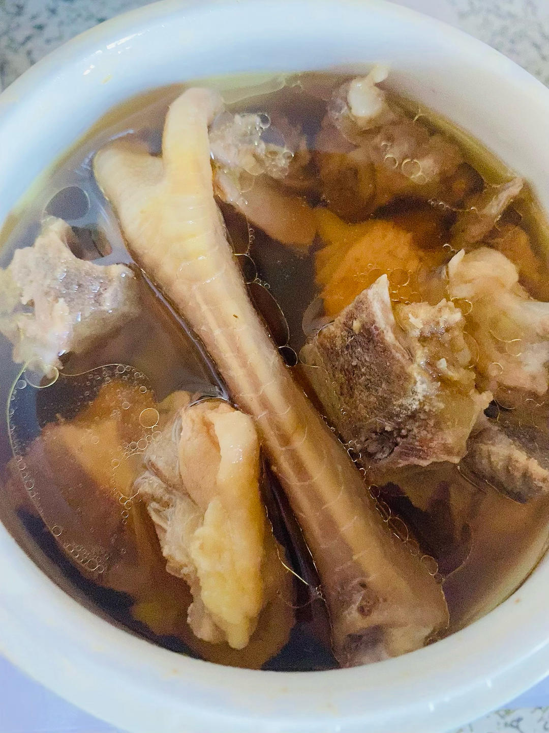 滋阴养血、养肝、熬夜、贫血必喝的墨鱼干石斛鸡汤