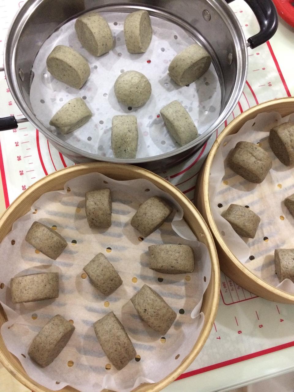 奶香黑芝麻刀切馒头