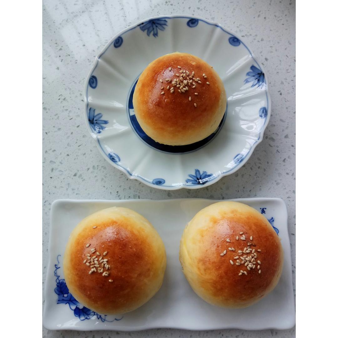 鲜奶红豆包