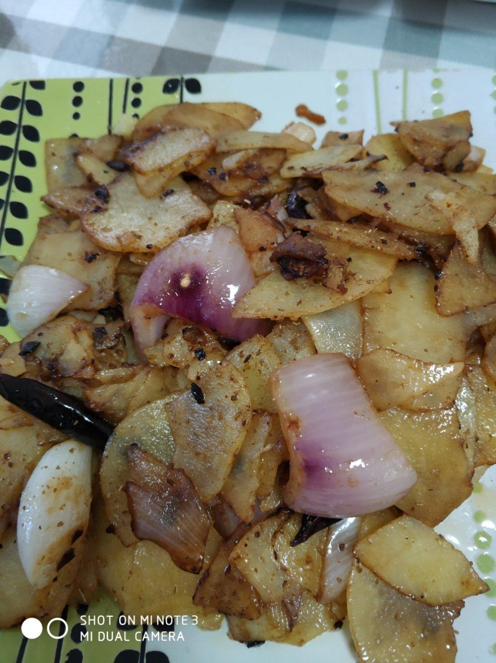 孜然洋葱土豆片