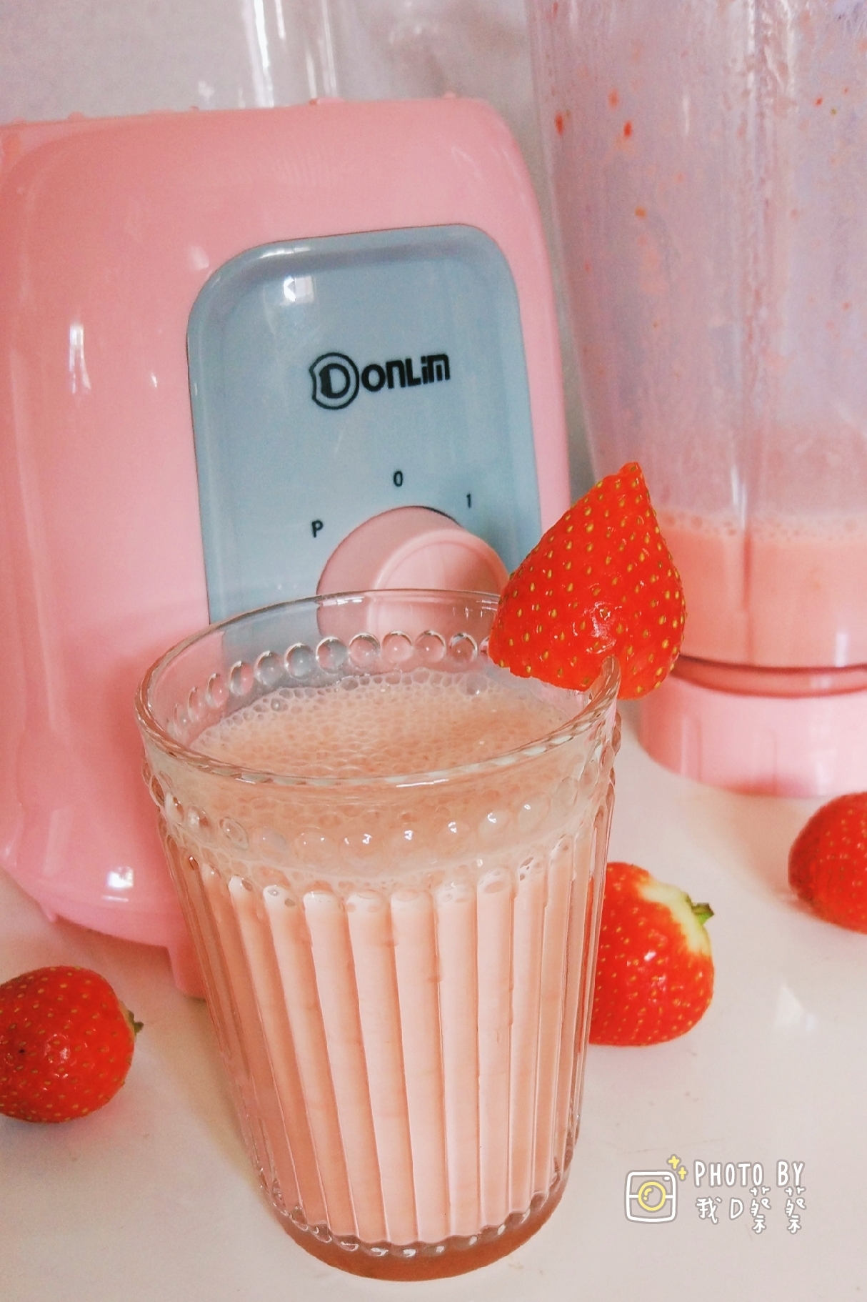 草莓奶昔#东凌 DL-1009水果料理机试用食谱#的做法