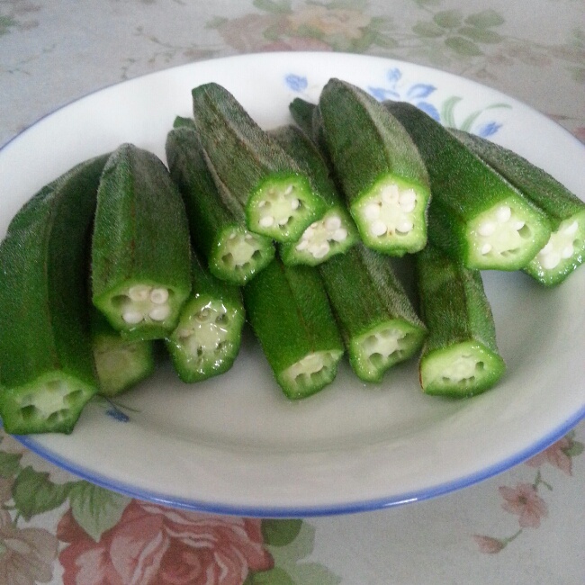 白灼秋葵