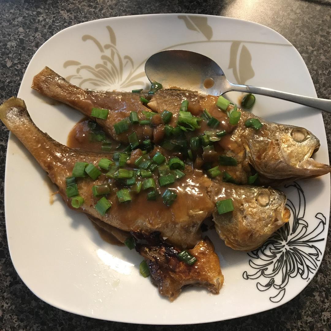 红烧黄花鱼