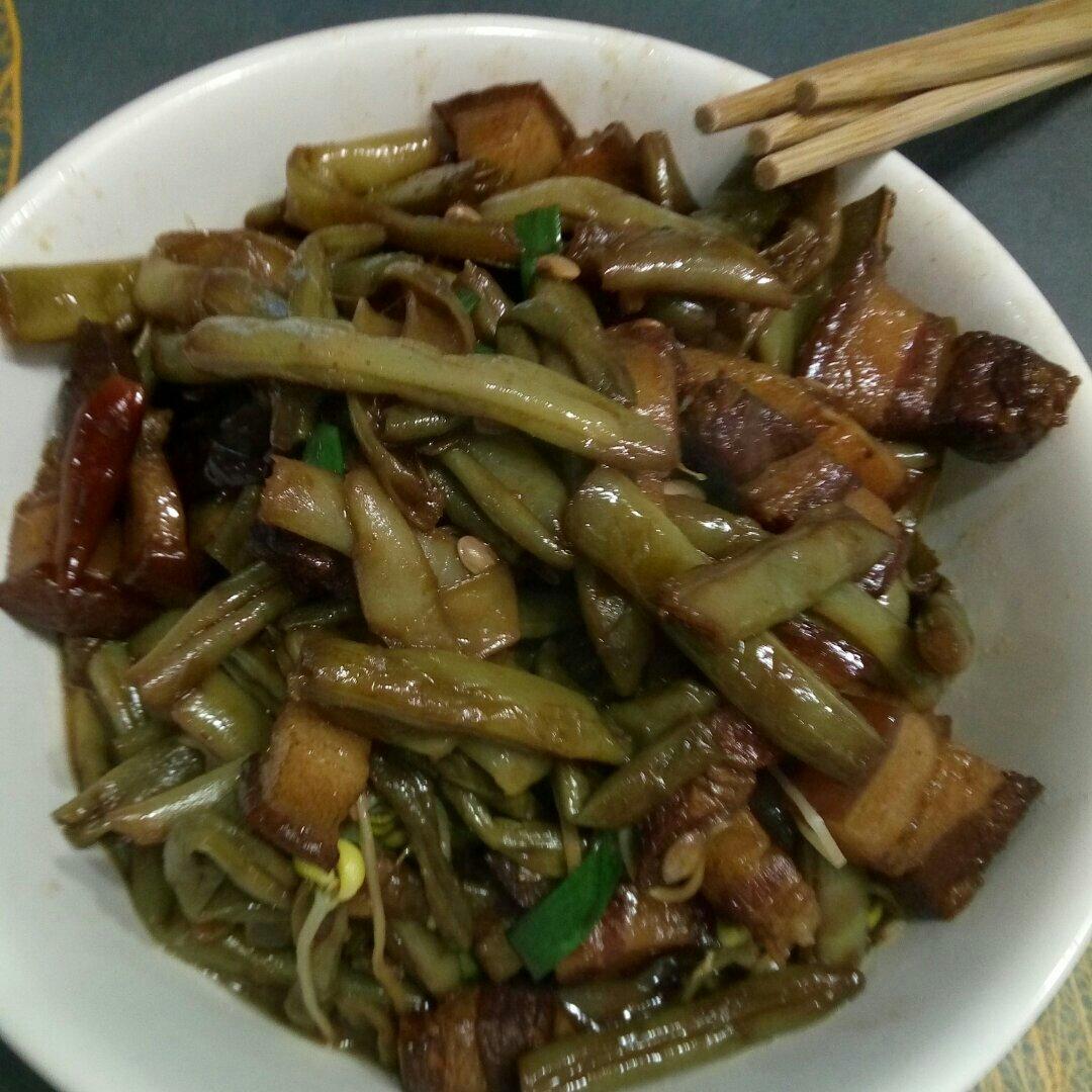 红烧肉炖豆角（绝对下饭）