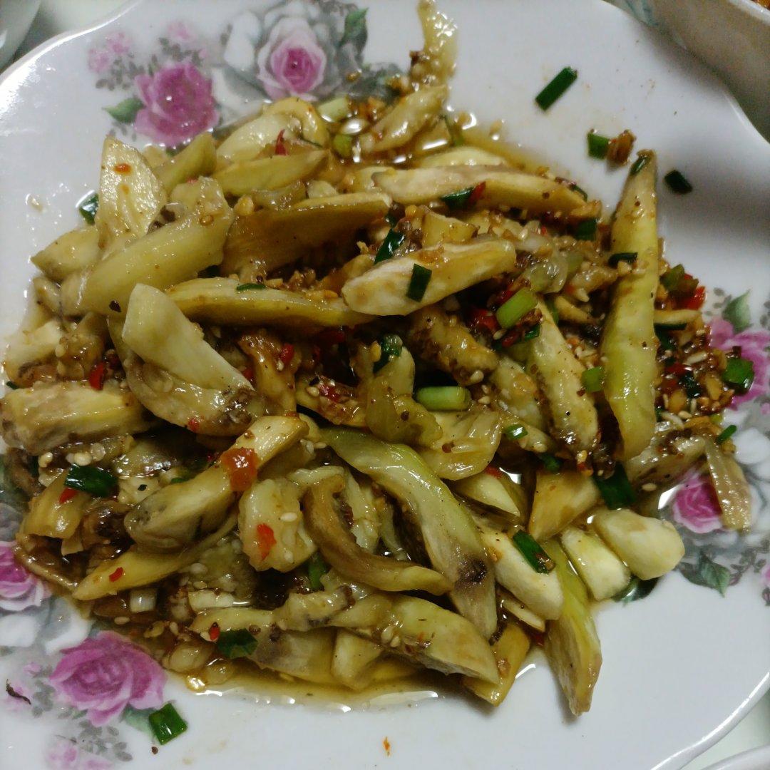蒜泥茄子（蒸）