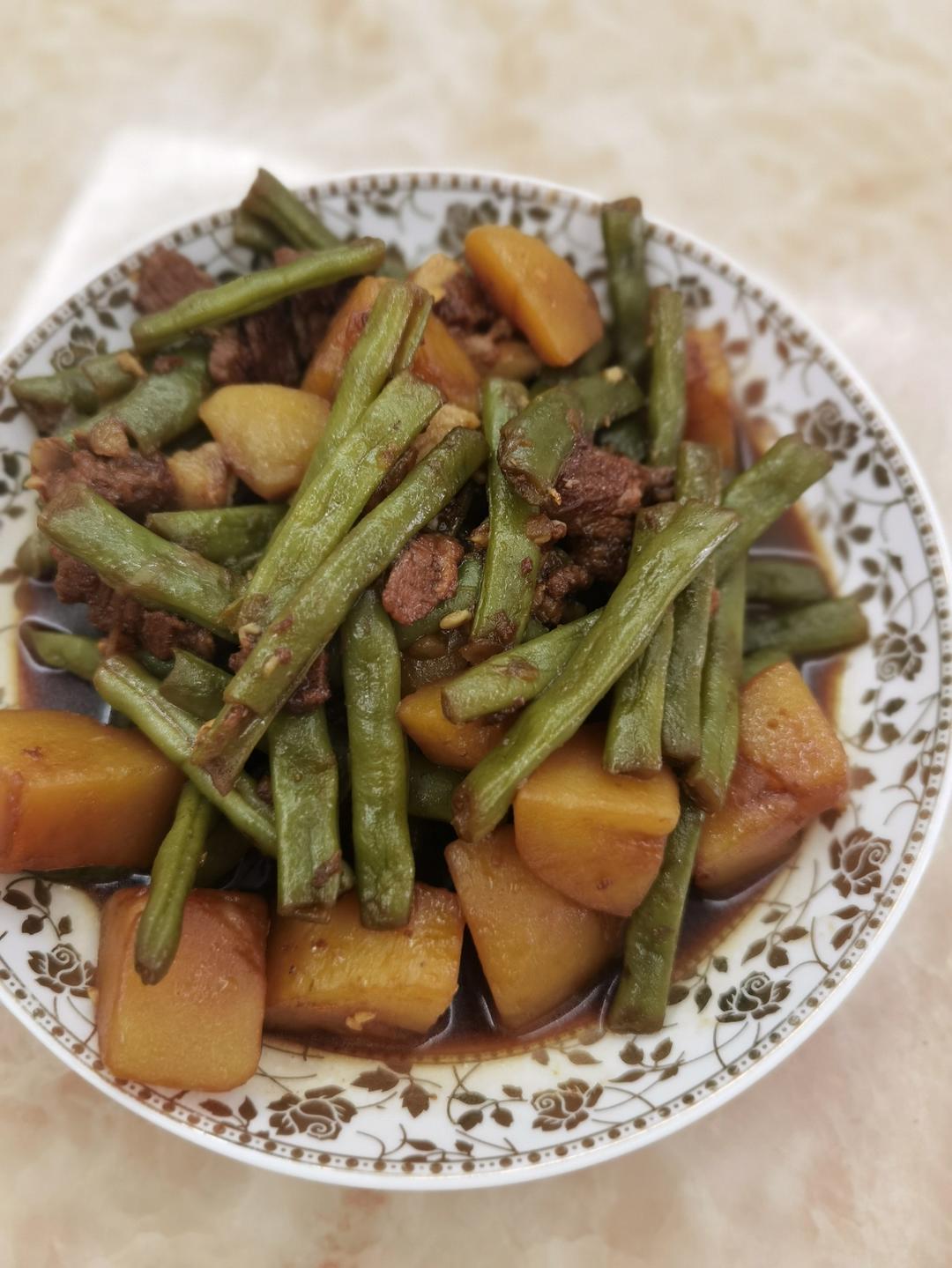 四季豆排骨炖土豆