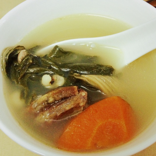 白菜干猪骨汤