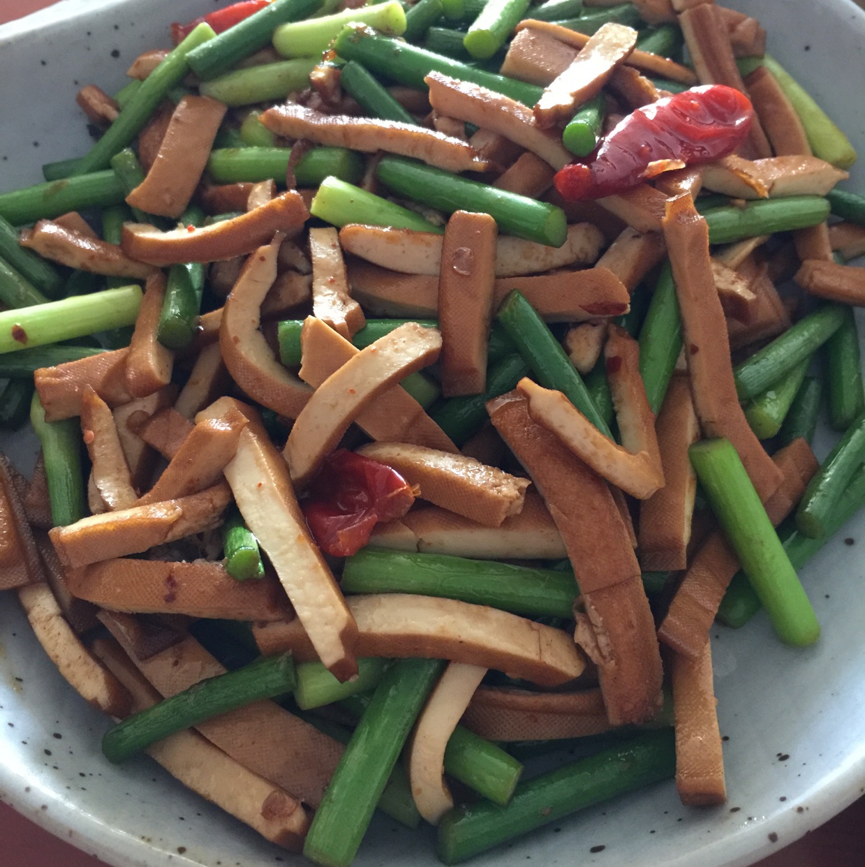 蒜薹香干（蒜苔）