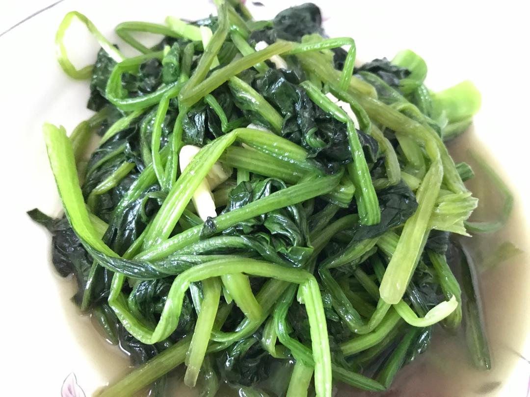 清炒菠菜