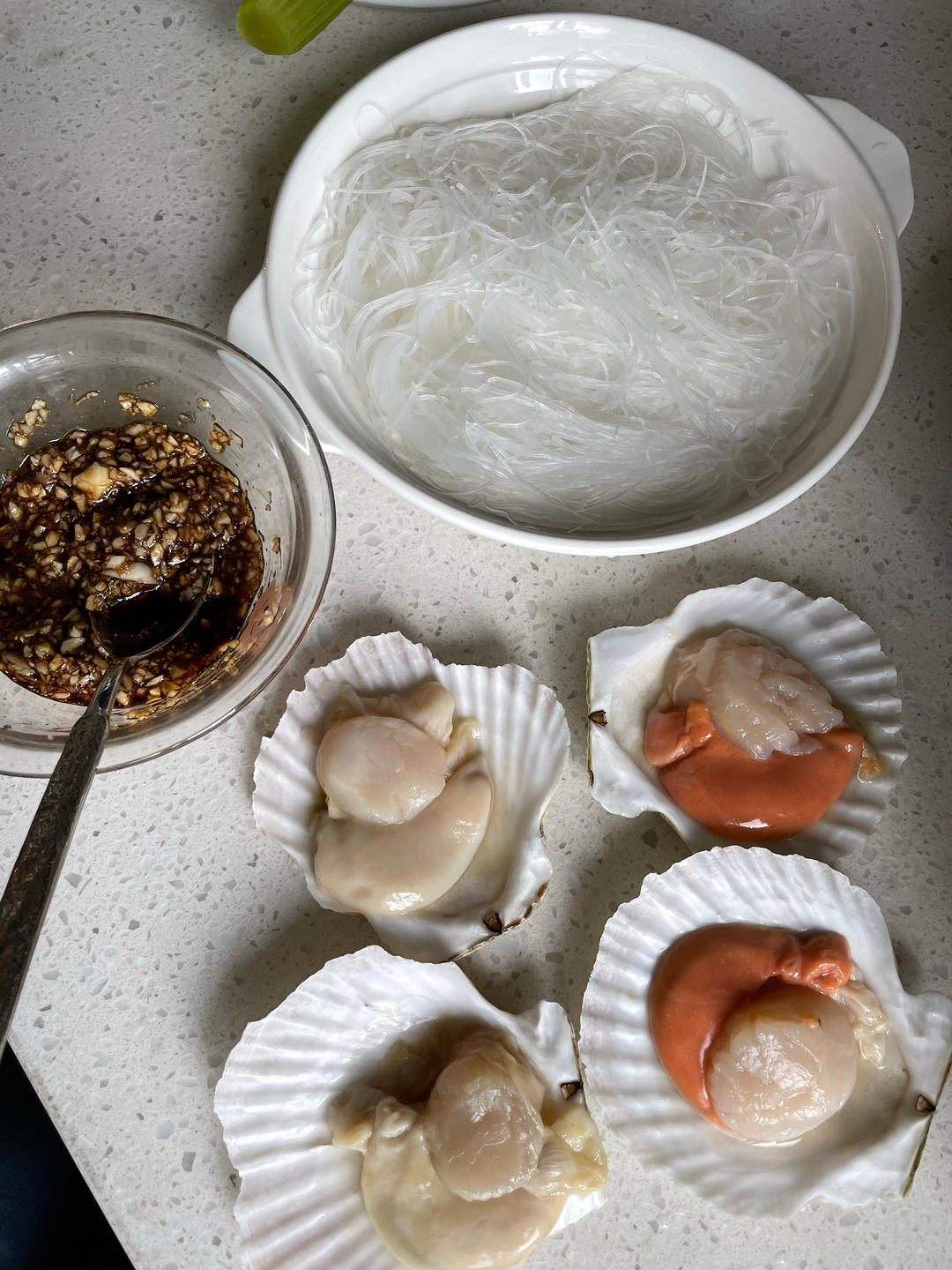 蒜蓉粉丝蒸扇贝