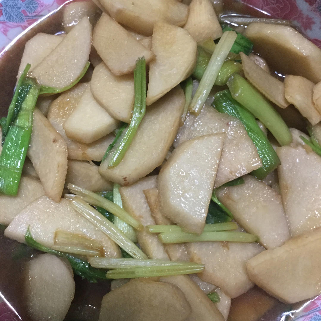 葱烧小芋头