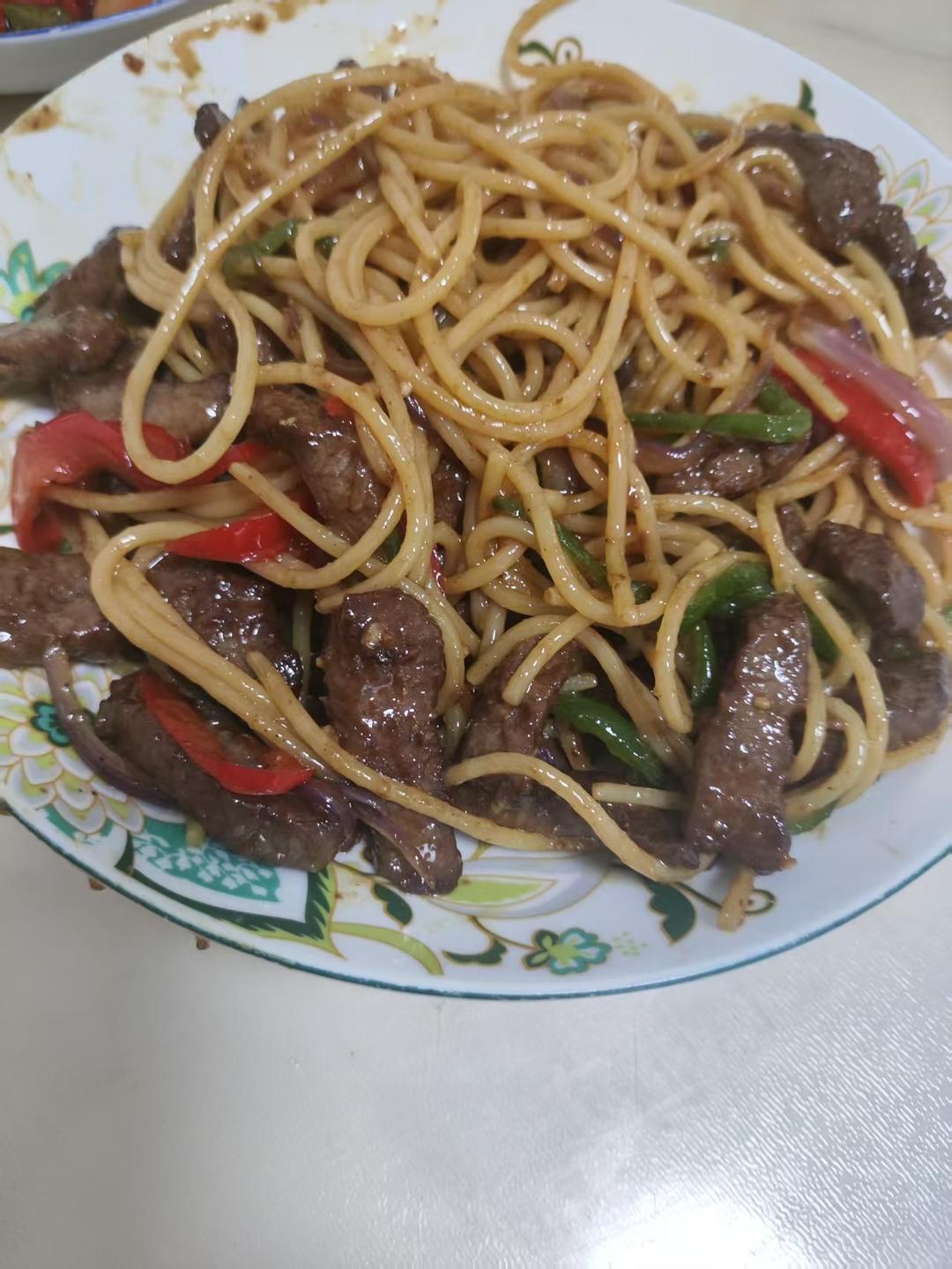 比餐厅好吃的黑椒牛柳意面🍝零失败简单教程