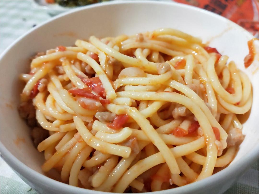 番茄肉酱意大利面