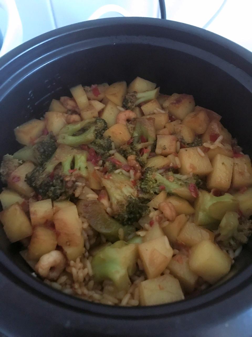 土豆焖饭（电饭锅版）