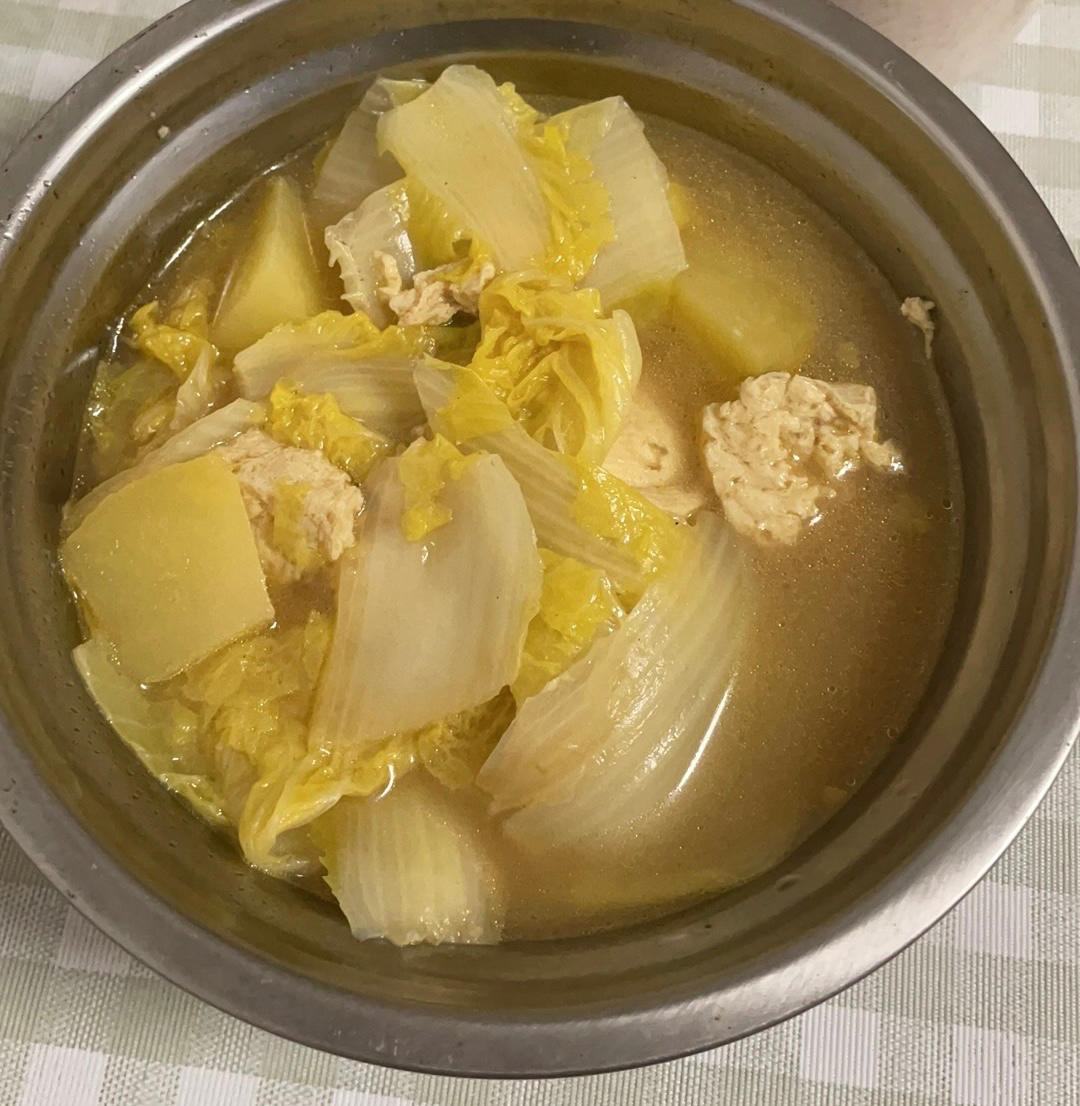 简单好吃的娃娃菜炖冻豆腐