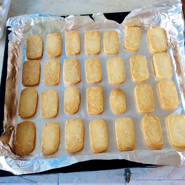 【炼乳脆饼•硬】非常简单的硬饼干