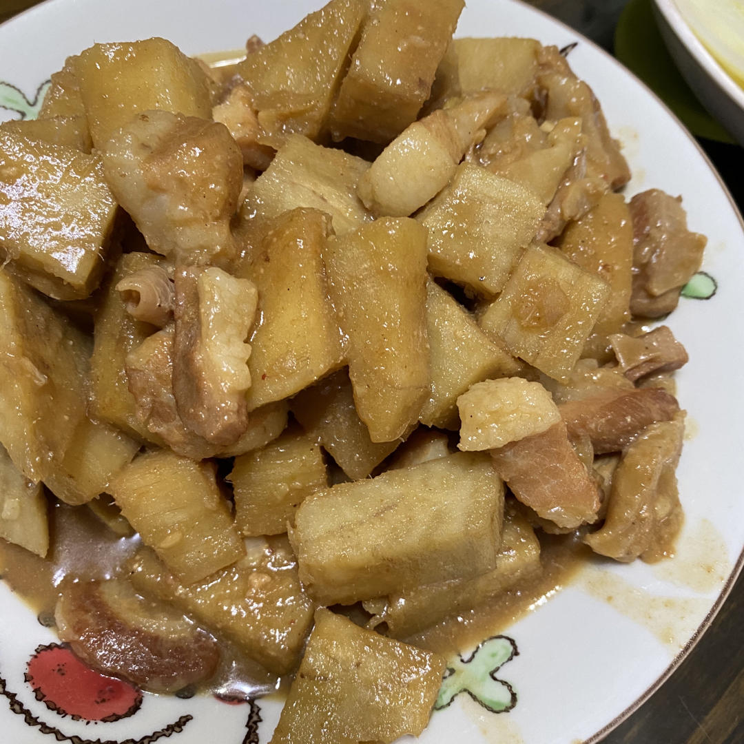 五花肉焖粉葛
