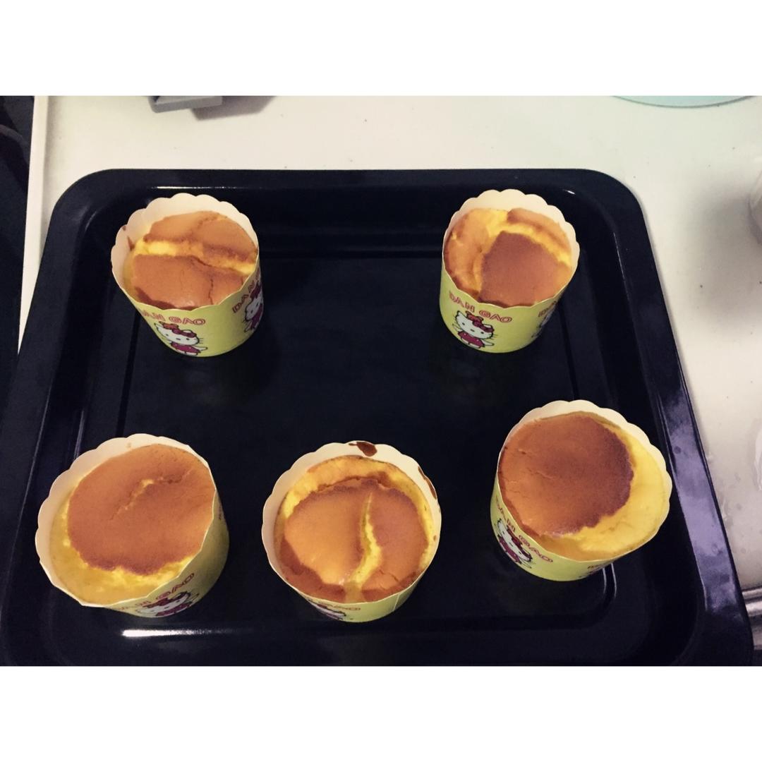 棉花纸杯蛋糕