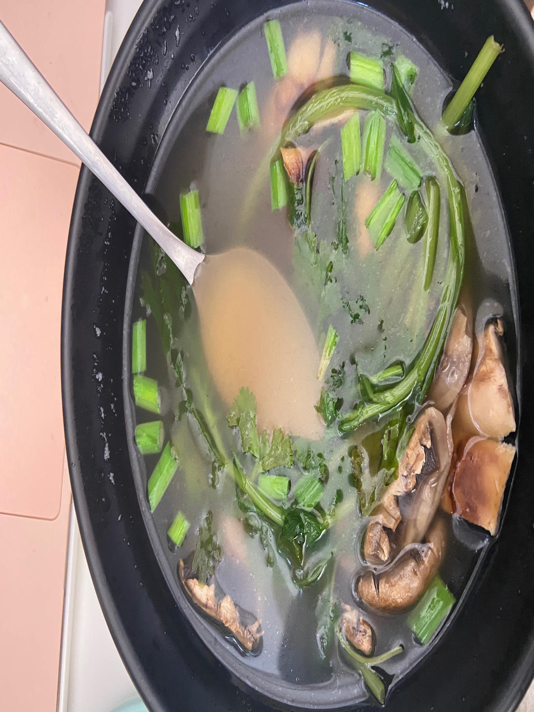 明明是素汤 却鲜得像鸡汤一样的「口蘑汤」