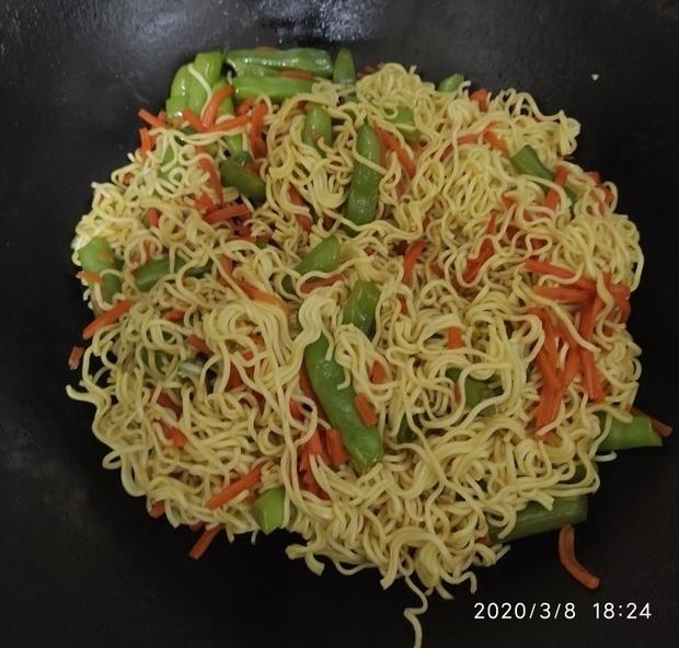 豆角焖方便面（阳城方便面垆面）的做法