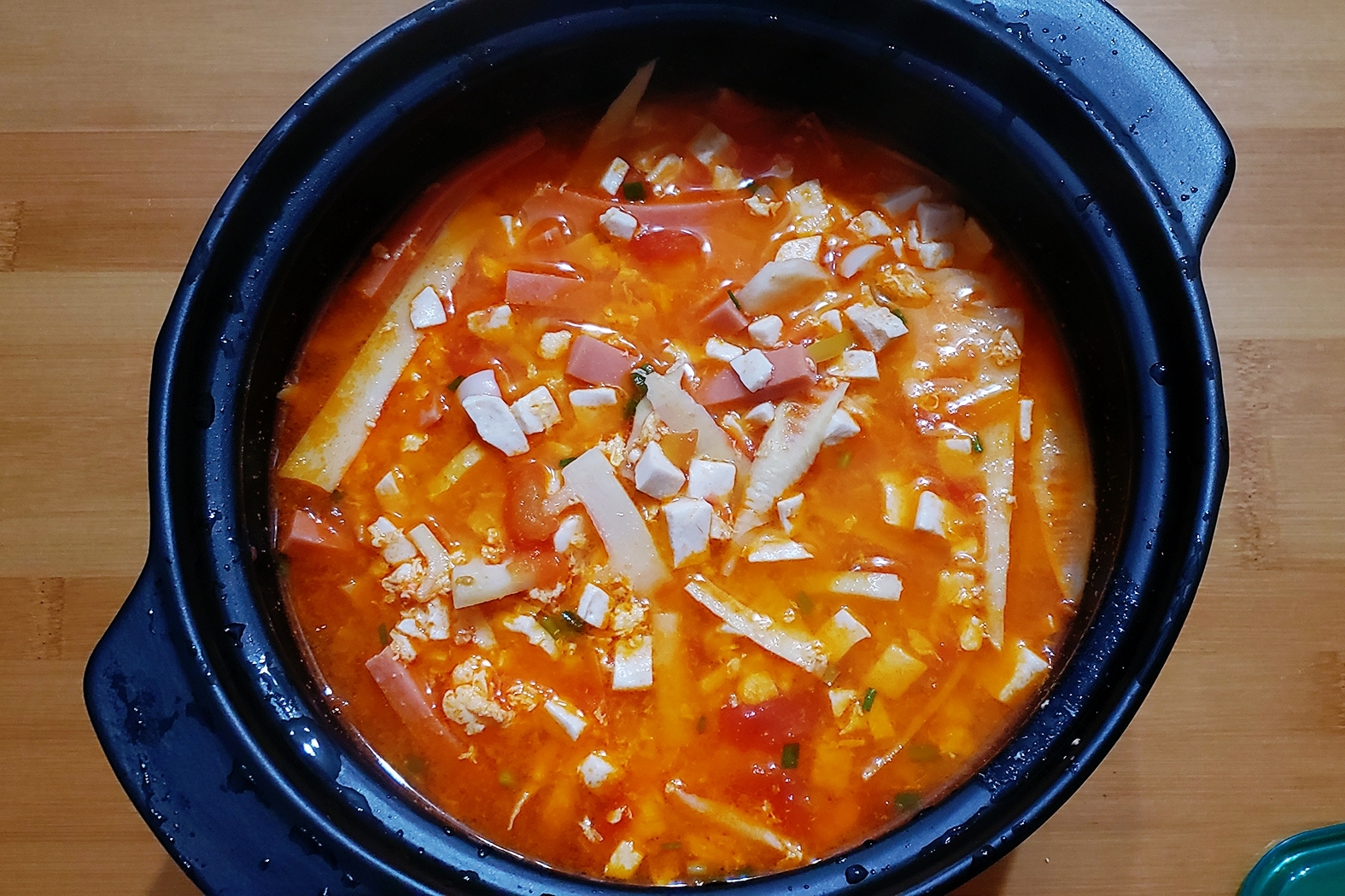 番茄鲜菇豆腐汤的做法