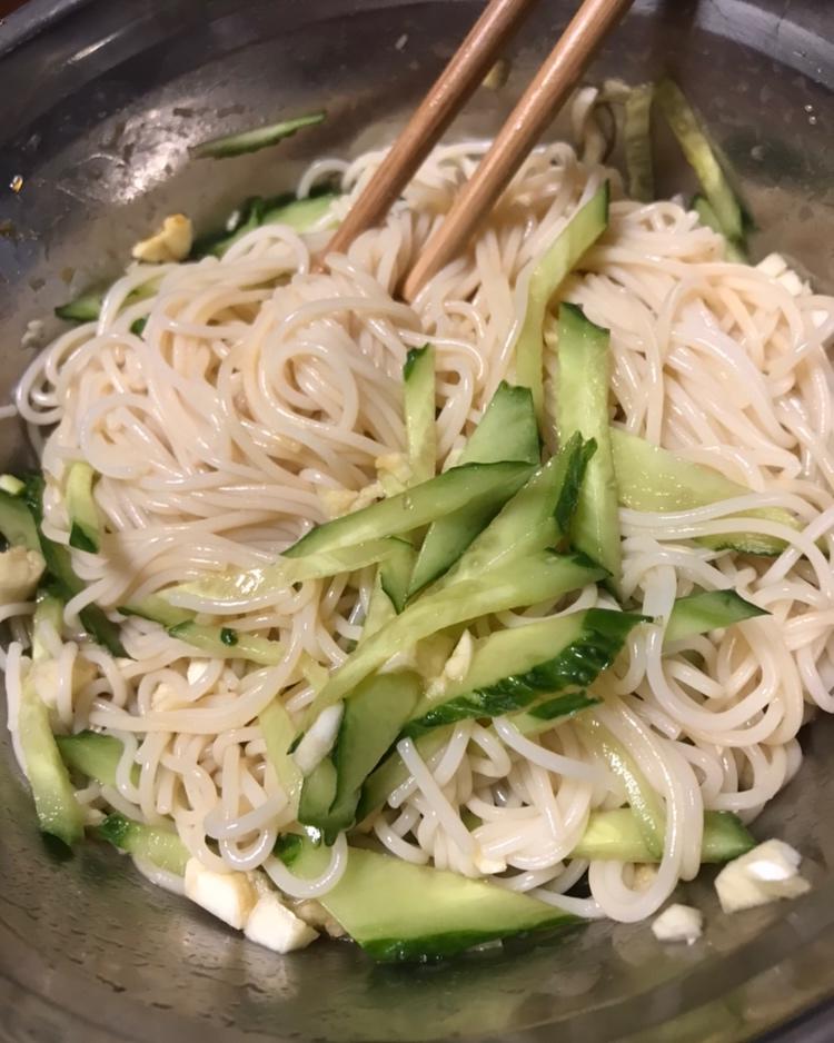 凉拌粉皮