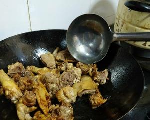 新疆馕包大盘鸡的做法 步骤4