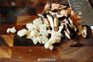 北鼎铸铁锅食谱｜腊肠萝卜饭的做法 步骤3