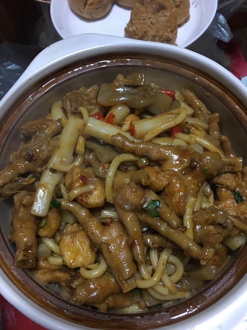 胖哥俩鸡爪煲
